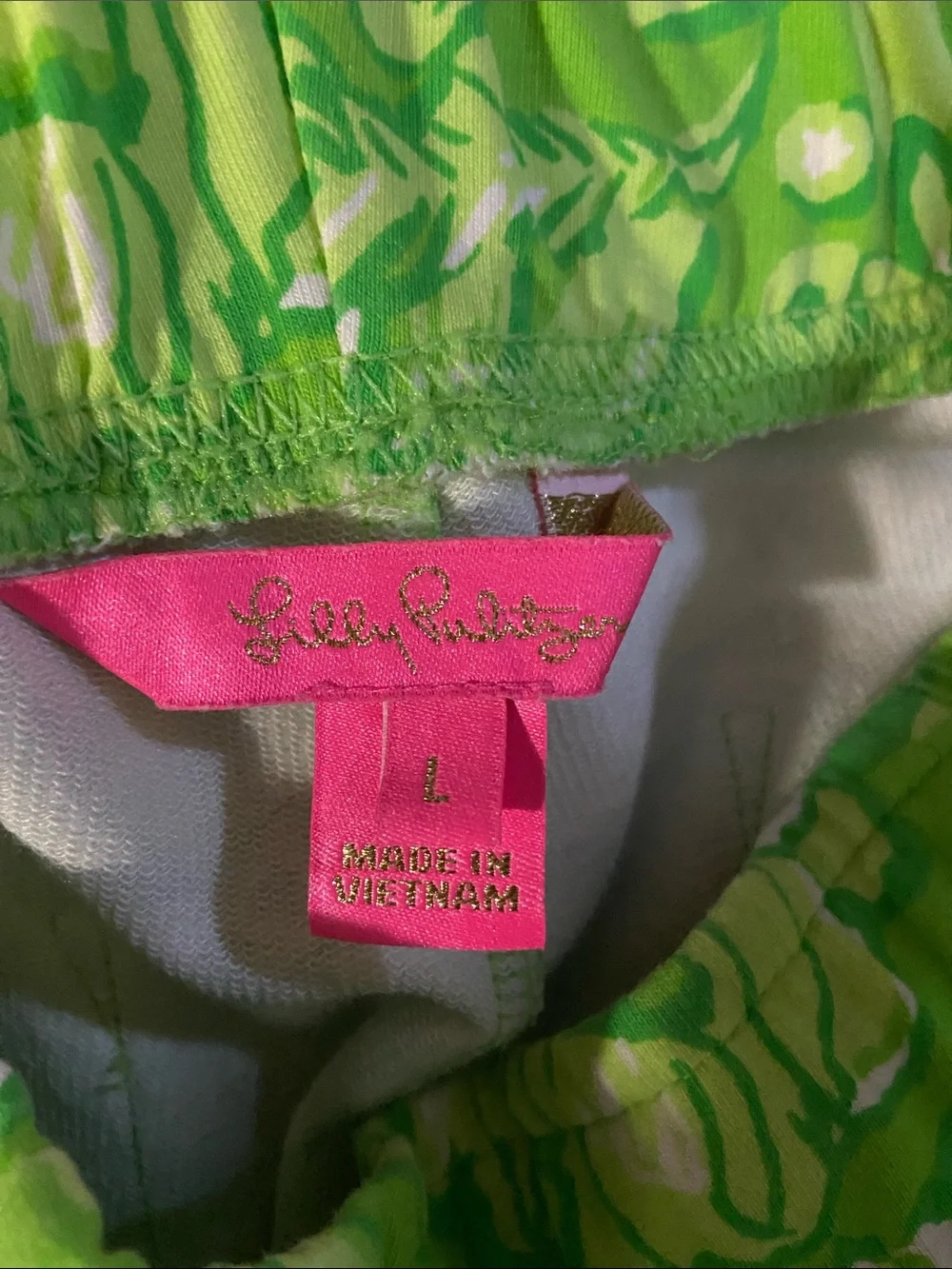 Lilly Pulitzer Kylar Knit Shorts - Large- “It’s A Spring Fling”- Like New